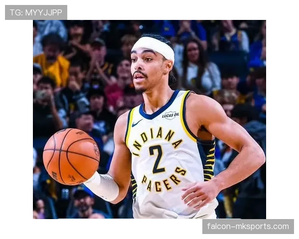 阿门·汤普森无球跑动提升得分效率显著拉开防守空间